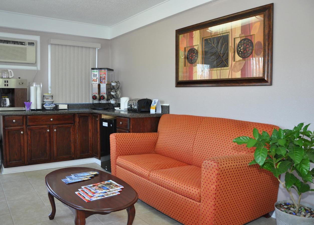 Merrimac Inn & Suites Williamsburg Extérieur photo