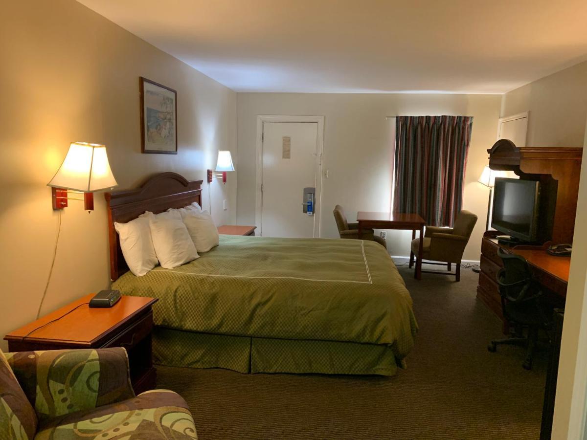 Merrimac Inn & Suites Williamsburg Extérieur photo