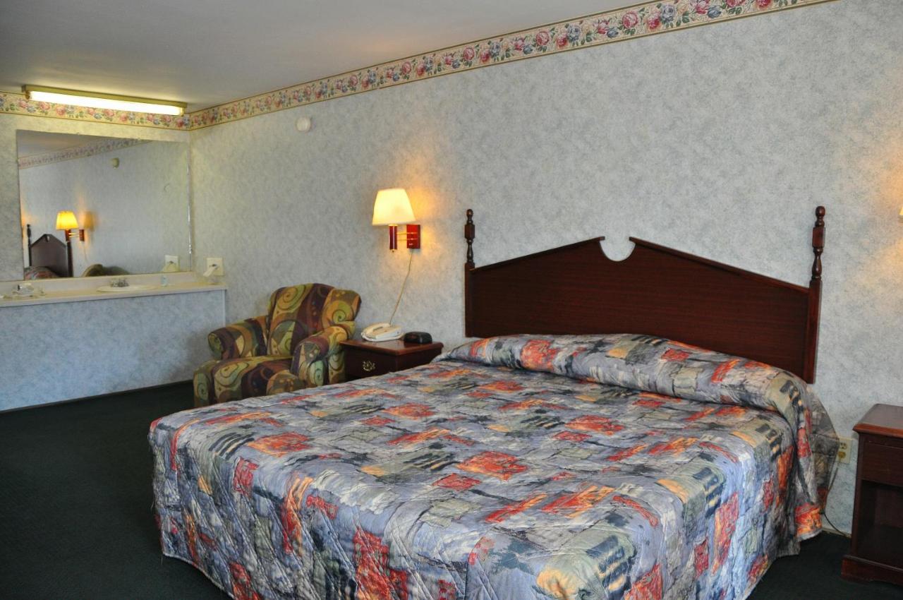 Merrimac Inn & Suites Williamsburg Extérieur photo