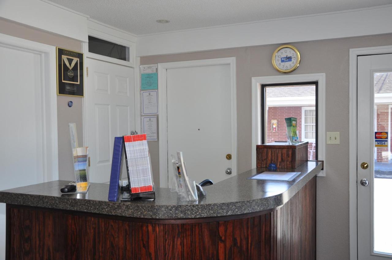 Merrimac Inn & Suites Williamsburg Extérieur photo
