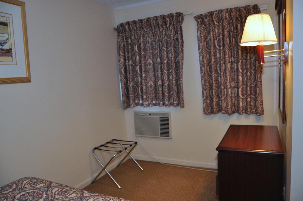 Merrimac Inn & Suites Williamsburg Extérieur photo